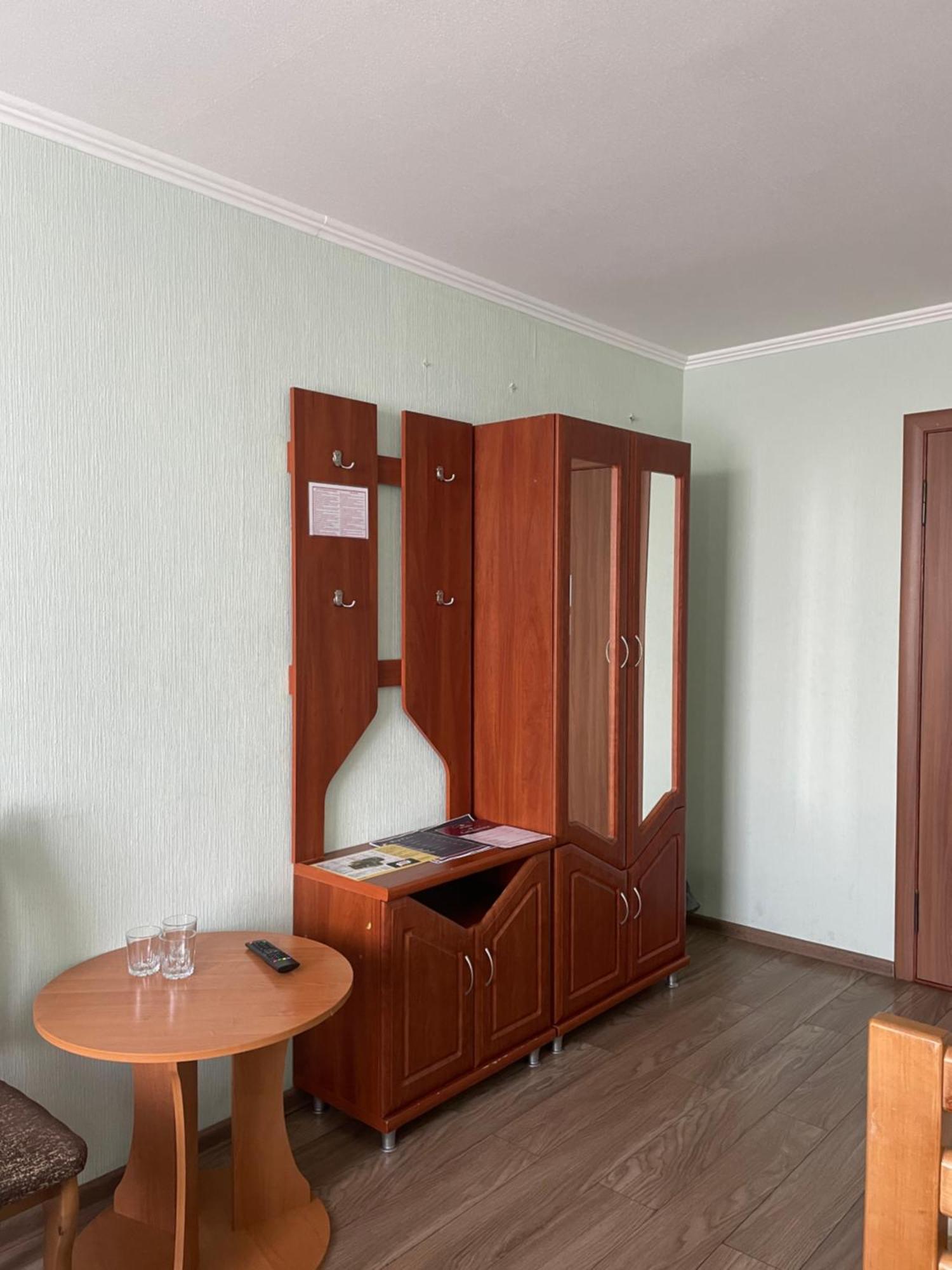 Готель "Дубно" Exterior foto